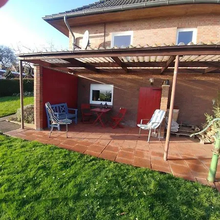 Διαμέρισμα Neu! Naehe Pilsumer Leuchtturm